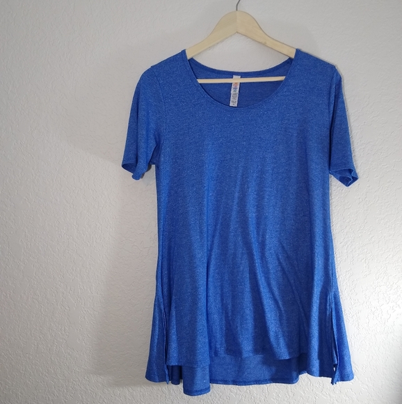 LuLaRoe Tops - Women's Lularoe tunic tee in blue size XS